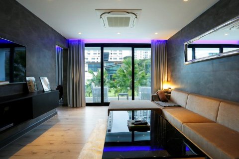Casa de 6 dormitorios en Pattaya, Tailandia № 8849 - foto 16