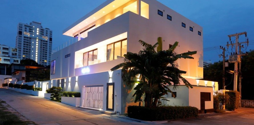 Casa de 6 dormitorios en Pattaya, Tailandia № 8849