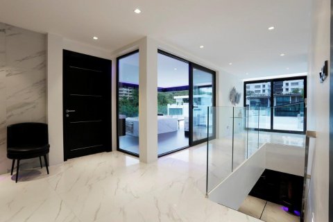Casa de 6 dormitorios en Pattaya, Tailandia № 8849 - foto 17