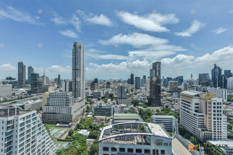 Condo à Bangkok, Thaïlande, 3 chambres № 197444 - photo 2