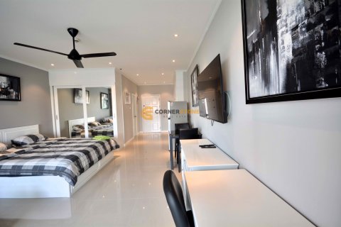 Condominio de 1 dormitorio en Jomtien Beach, Pattaya, Tailandia № 204857 - foto 4
