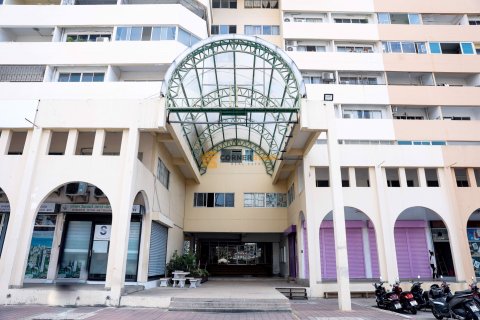 Estudio en el condominio en Jomtien Beach, Pattaya, Tailandia № 204856 - foto 17