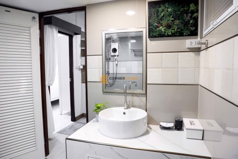 Estudio en el condominio en Jomtien Beach, Pattaya, Tailandia № 204856 - foto 14