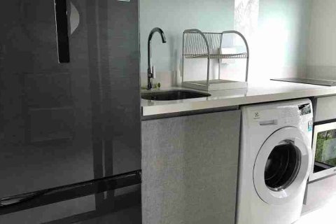 Condominio de 1 dormitorio en Bangkok, Tailandia № 183362 - foto 10
