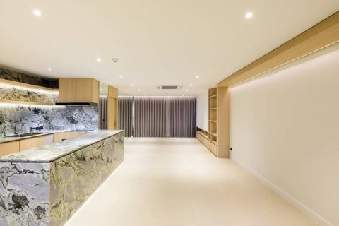 Condominio de 3 dormitorios en Pattaya, Tailandia № 172891 - foto 2