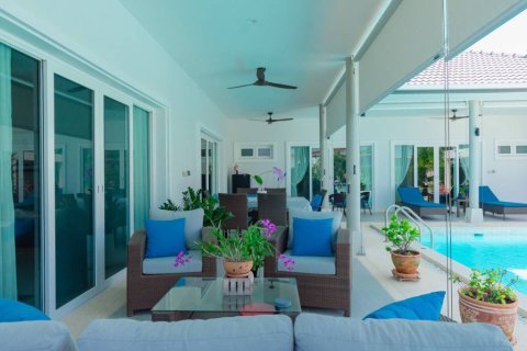 Chalet de 3 dormitorios en Hua Hin, Tailandia № 172888 - foto 7