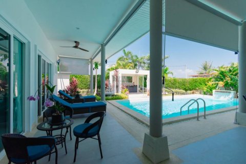 Chalet de 3 dormitorios en Hua Hin, Tailandia № 172888 - foto 8