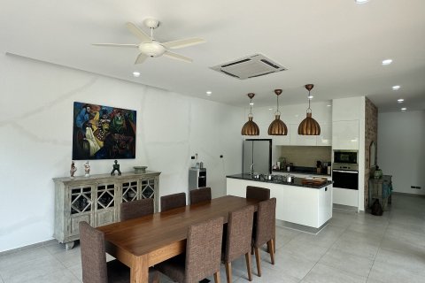 Chalet de 3 dormitorios en Hang Dong, Tailandia № 154290 - foto 13