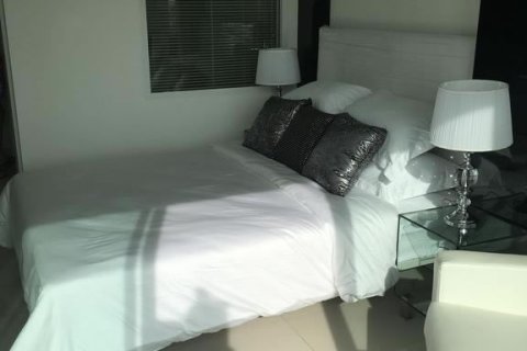 Condominio de 1 dormitorio en Pattaya, Tailandia № 204264 - foto 4