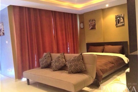 Studio dans le Condo à Pattaya, Thaïlande  № 204259