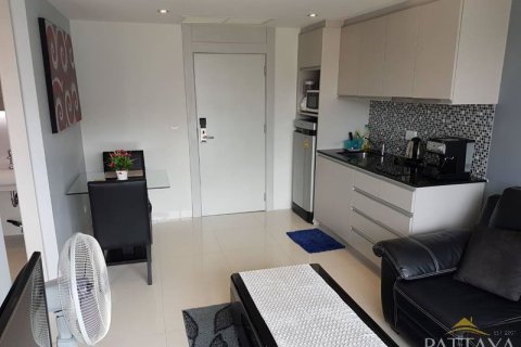 Condominio de 1 dormitorio en Pattaya, Tailandia № 204263 - foto 2