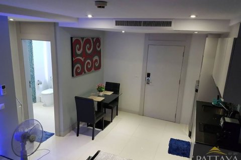 Condominio de 1 dormitorio en Pattaya, Tailandia № 204263 - foto 3