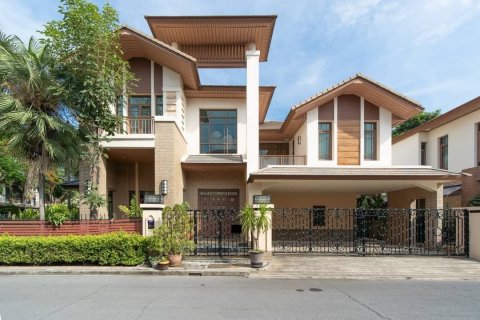 Villa in Bangkok, Thailand 4 Schlafzimmer № 133645