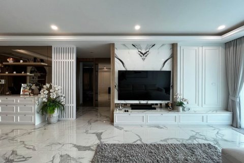 Ático de 2 dormitorios en Sathon, Bangkok, Tailandia № 133641 - foto 8