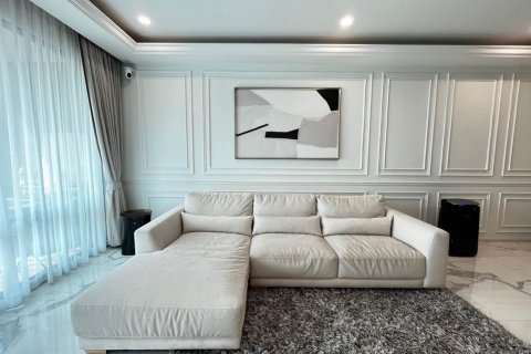 Ático de 2 dormitorios en Sathon, Bangkok, Tailandia № 133641 - foto 14