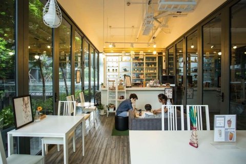 Condominio de 3 dormitorios en Watthana, Bangkok, Tailandia № 133642 - foto 16