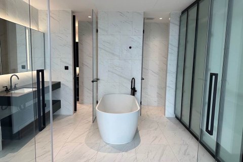 Condominio de 1 dormitorio en Sathon, Bangkok, Tailandia № 133643 - foto 4