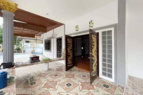 Casa de 3 dormitorios en Pattaya, Tailandia № 157637 - foto 2