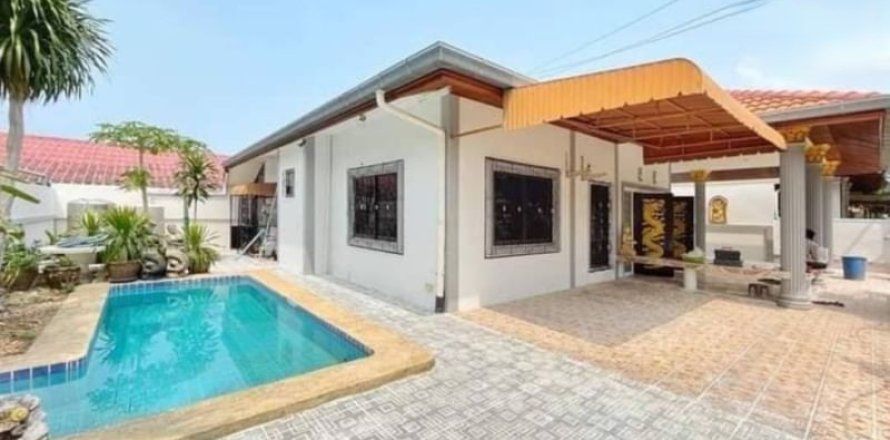 Casa de 3 dormitorios en Pattaya, Tailandia № 157637