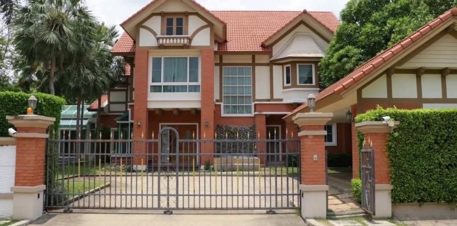 Chalet de 5 dormitorios en Taling Chan, Bangkok, Tailandia № 140718