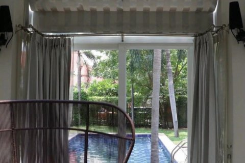 Chalet de 5 dormitorios en Taling Chan, Bangkok, Tailandia № 140718 - foto 8