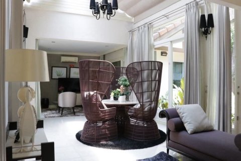 Chalet de 5 dormitorios en Taling Chan, Bangkok, Tailandia № 140718 - foto 5