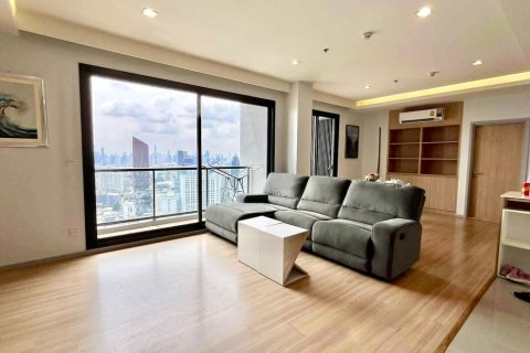 Condo à Chatuchak, Bangkok, Thaïlande, 3 chambres  № 190959