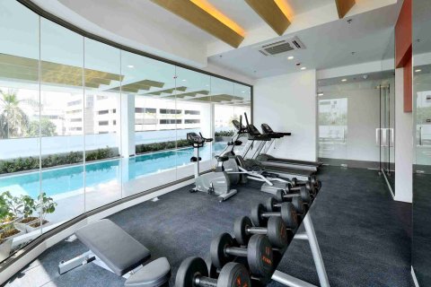 Condominio de 1 dormitorio en Thonburi, Bangkok, Tailandia № 183123 - foto 9