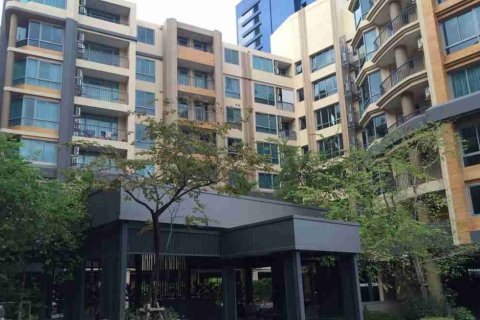 Condominio de 2 dormitorios en Thonburi, Bangkok, Tailandia № 183121 - foto 2