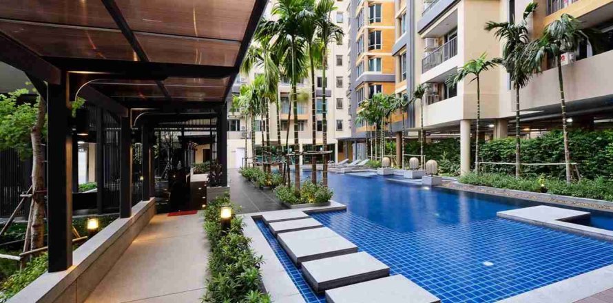 Condominio de 2 dormitorios en Thonburi, Bangkok, Tailandia № 183121