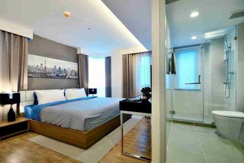 Condominio de 2 dormitorios en Thonburi, Bangkok, Tailandia № 183121 - foto 5