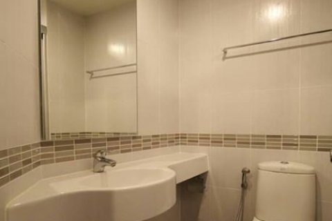 Condominio de 1 dormitorio en Bangkok, Tailandia № 206125 - foto 10