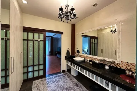 Casa de 3 dormitorios en Bang Tao, Tailandia № 171527 - foto 11