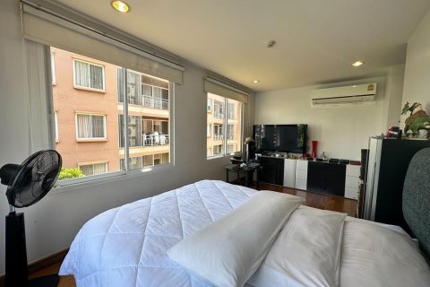 Condominio de 2 dormitorios en Bangkok, Tailandia № 67645 - foto 4