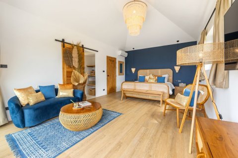 Chalet de 3 dormitorios en Ko Samui, Tailandia № 145650 - foto 12