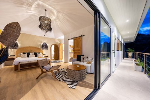 Chalet de 3 dormitorios en Ko Samui, Tailandia № 145650 - foto 3