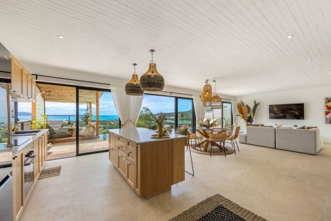 Chalet de 3 dormitorios en Ko Samui, Tailandia № 145650 - foto 17