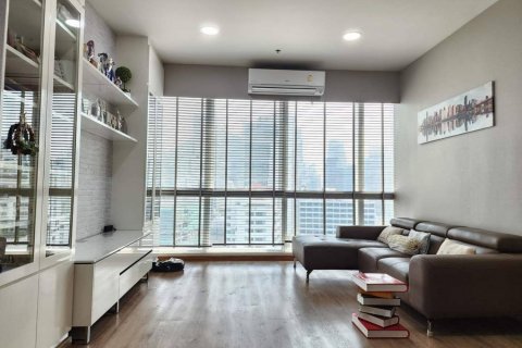 Condo in Bangkok, Thailand, 2 bedrooms  № 180516