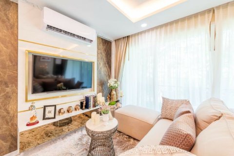Condo in Pattaya, Thailand, 2 bedrooms № 171242 - photo 8