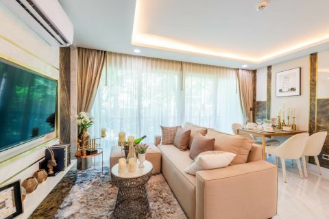 Condo in Pattaya, Thailand, 2 bedrooms № 171242 - photo 2