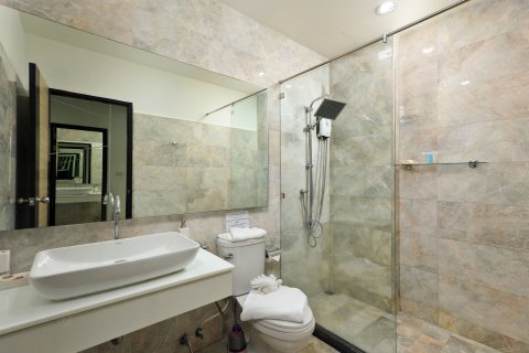 Eigentumswohnung in Phuket, Thailand, 2 Schlafzimmer  № 154720 - Foto 18