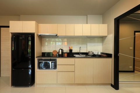 Eigentumswohnung in Phuket, Thailand, 2 Schlafzimmer  № 154720 - Foto 8