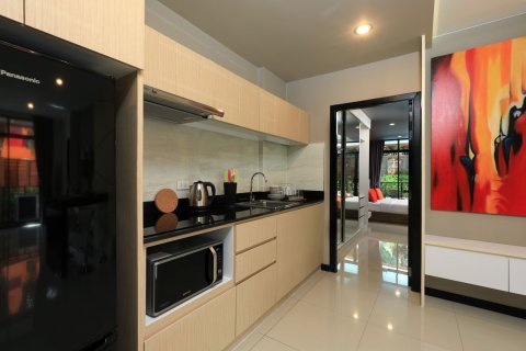 Eigentumswohnung in Phuket, Thailand, 2 Schlafzimmer  № 154720 - Foto 3