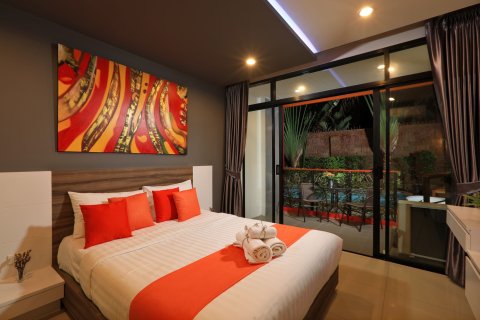 Eigentumswohnung in Phuket, Thailand, 2 Schlafzimmer  № 154720 - Foto 12