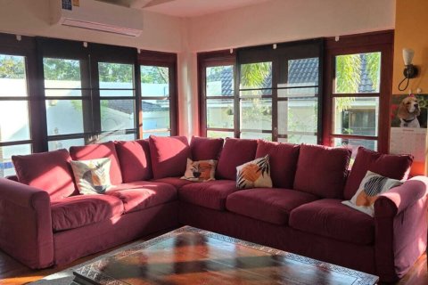 Villa in Kathu, Thailand 4 Schlafzimmer № 154721 - Foto 11