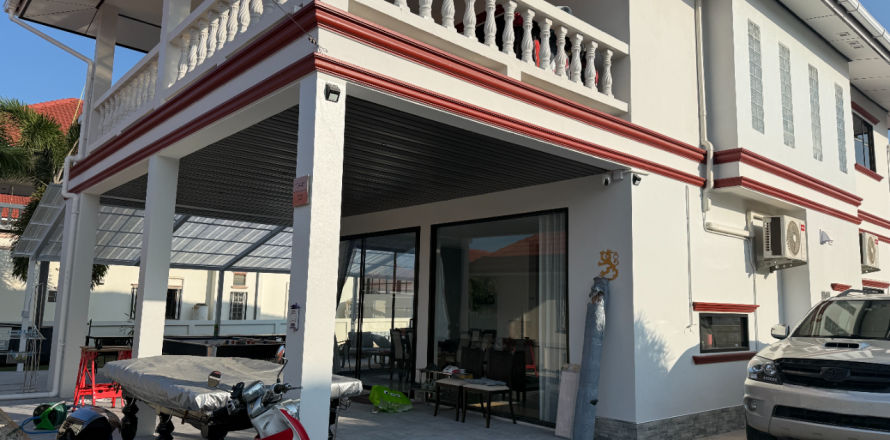 Chalet de 3 dormitorios en Cha-am, Tailandia № 167269
