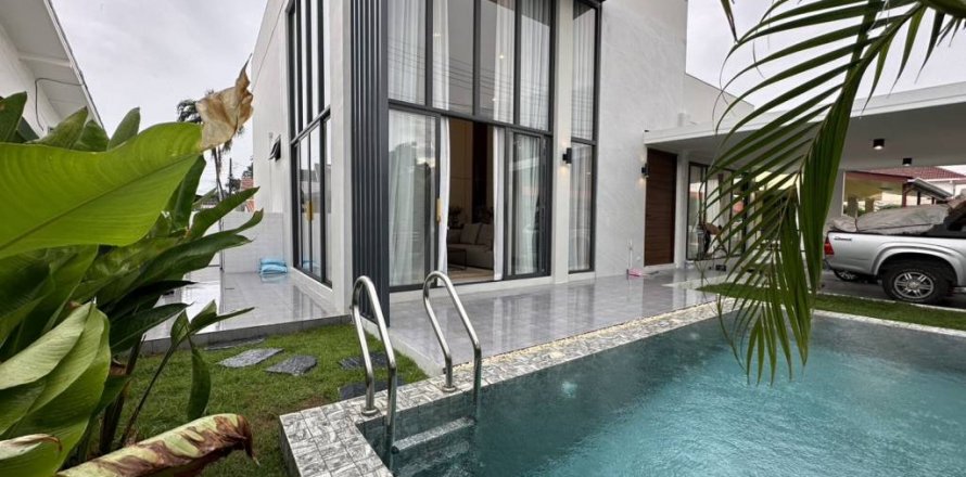 Chalet de 3 dormitorios en Pattaya, Tailandia № 114020