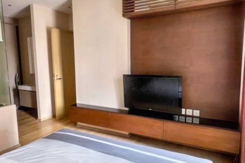 Condominio de 2 dormitorios en Khlong Toei, Bangkok, Tailandia № 114017 - foto 7