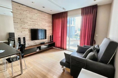 Condominio de 2 dormitorios en Khlong Toei, Bangkok, Tailandia № 114017 - foto 3