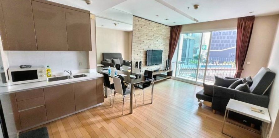 Condominio de 2 dormitorios en Khlong Toei, Bangkok, Tailandia № 114017